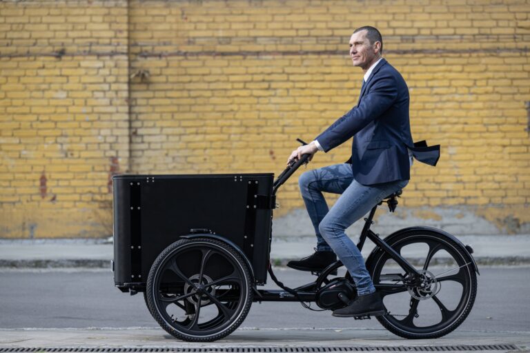 Cargobike med helstøbte magnesiumfælge